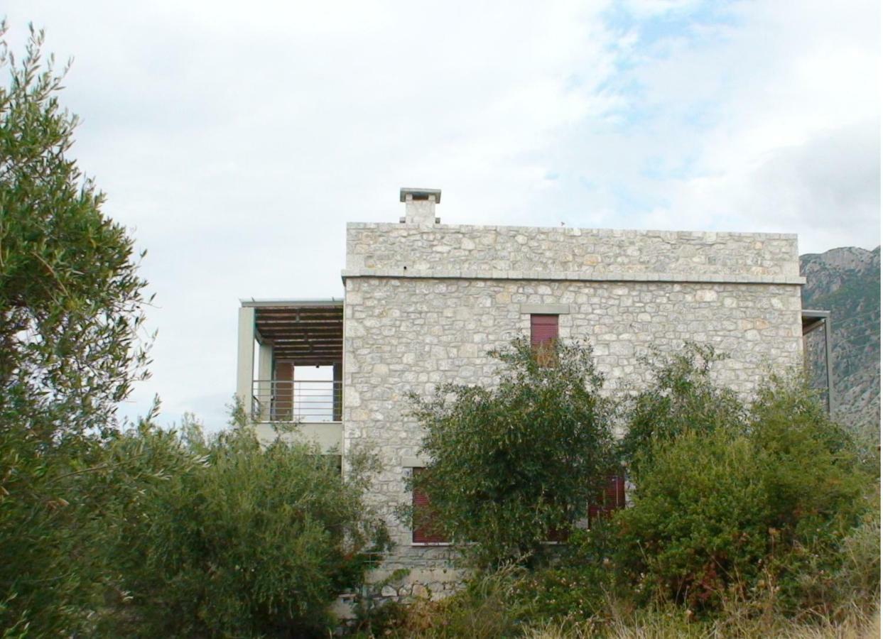 Thelgi Villa Kalamata Exterior photo