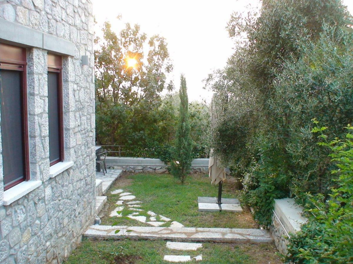 Thelgi Villa Kalamata Exterior photo